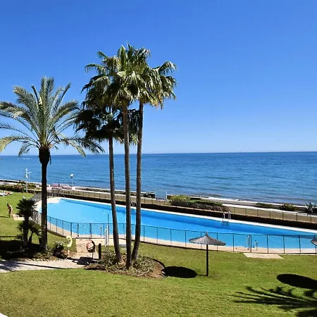 Majestic With Pool, Tennis Court, Sea-views In Appartement *