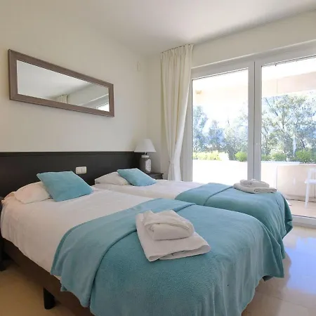 Appartement Majestic With Pool, Tennis Court, Sea-views In Estepona
