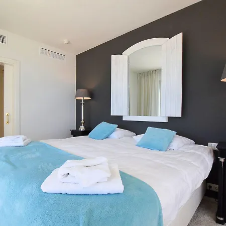Appartement Majestic With Pool, Tennis Court, Sea-views In