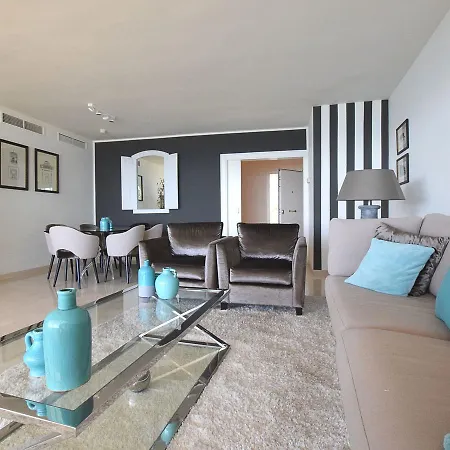 Majestic With Pool, Tennis Court, Sea-views In * Estepona